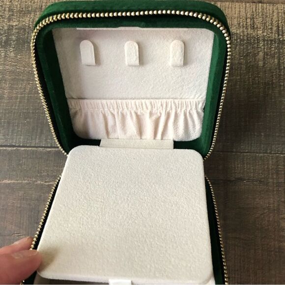 Benevolence Jewelry Box - Picture 4 of 6